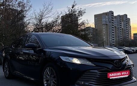 Toyota Camry, 2020 год, 3 350 000 рублей, 9 фотография