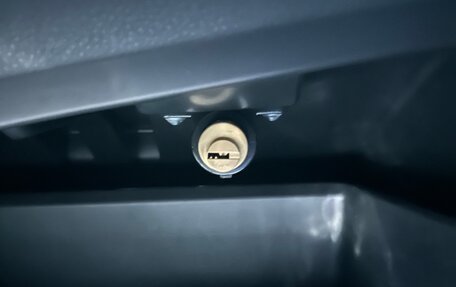 Toyota Camry, 2020 год, 3 350 000 рублей, 22 фотография