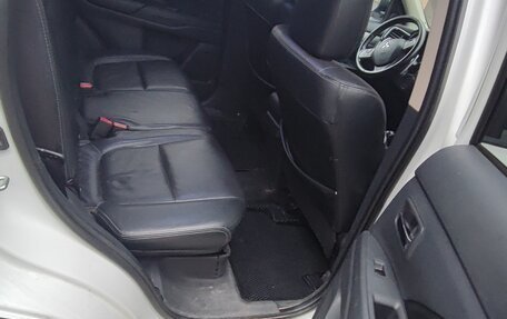 Mitsubishi Outlander III рестайлинг 3, 2013 год, 1 450 000 рублей, 10 фотография