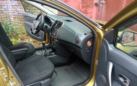 Renault Sandero II рестайлинг, 2015 год, 870 000 рублей, 7 фотография