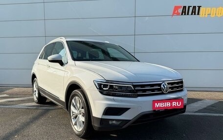 Volkswagen Tiguan II, 2018 год, 2 650 000 рублей, 2 фотография