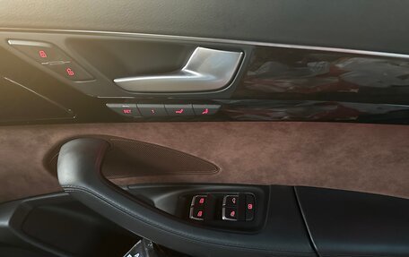 Audi A8, 2013 год, 2 000 000 рублей, 9 фотография