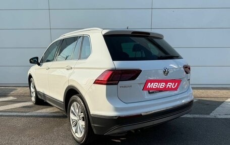 Volkswagen Tiguan II, 2018 год, 2 650 000 рублей, 3 фотография