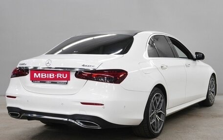 Mercedes-Benz E-Класс, 2020 год, 4 050 000 рублей, 5 фотография