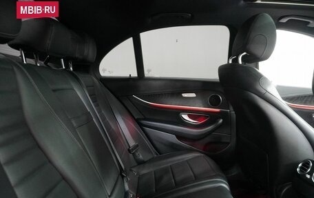 Mercedes-Benz E-Класс, 2020 год, 4 050 000 рублей, 13 фотография