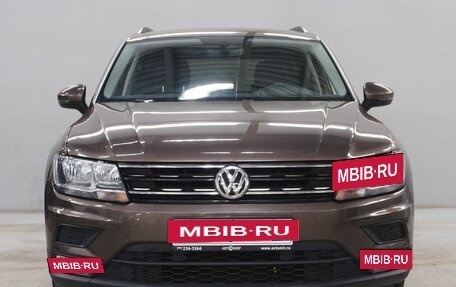 Volkswagen Tiguan II, 2017 год, 1 990 000 рублей, 2 фотография