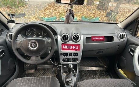 Renault Logan I, 2013 год, 390 000 рублей, 7 фотография