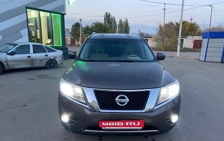 Nissan Pathfinder, 2014 год, 1 290 000 рублей, 2 фотография