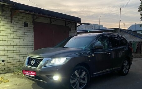 Nissan Pathfinder, 2014 год, 1 290 000 рублей, 16 фотография