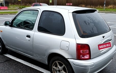 Nissan Micra II, 2001 год, 137 000 рублей, 3 фотография