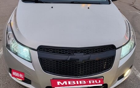 Chevrolet Cruze II, 2011 год, 580 000 рублей, 3 фотография