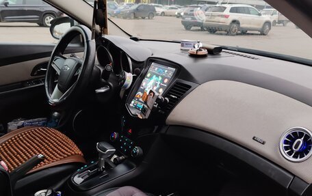 Chevrolet Cruze II, 2011 год, 580 000 рублей, 21 фотография