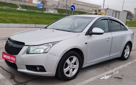 Chevrolet Cruze II, 2011 год, 580 000 рублей, 8 фотография
