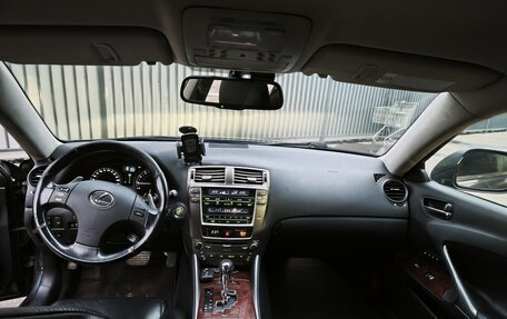 Lexus IS II рестайлинг 2, 2006 год, 1 200 000 рублей, 2 фотография