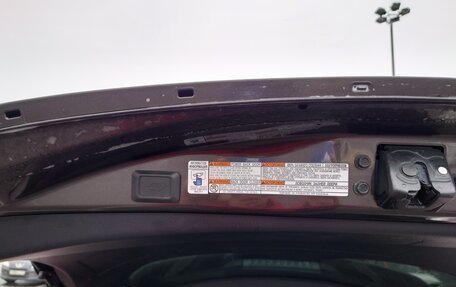 Toyota RAV4, 2018 год, 2 600 000 рублей, 12 фотография