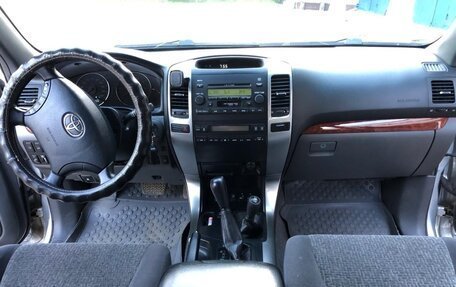 Toyota Land Cruiser Prado 120 рестайлинг, 2008 год, 1 750 000 рублей, 5 фотография