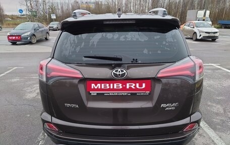 Toyota RAV4, 2018 год, 2 600 000 рублей, 8 фотография