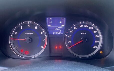 Hyundai Solaris II рестайлинг, 2015 год, 680 000 рублей, 2 фотография