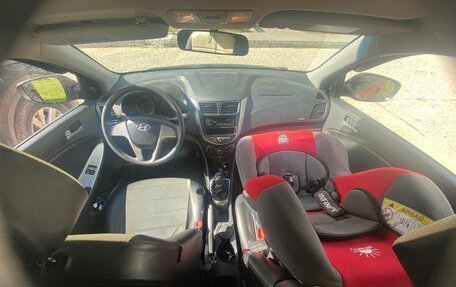 Hyundai Solaris II рестайлинг, 2015 год, 680 000 рублей, 6 фотография