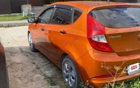 Hyundai Solaris II рестайлинг, 2015 год, 680 000 рублей, 8 фотография