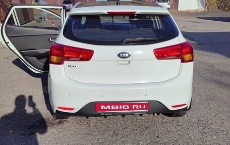 KIA Rio III рестайлинг, 2016 год, 990 000 рублей, 5 фотография