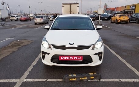 KIA Rio IV, 2018 год, 950 000 рублей, 1 фотография