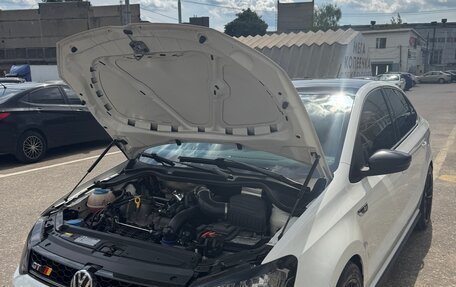 Volkswagen Polo VI (EU Market), 2016 год, 1 500 000 рублей, 15 фотография