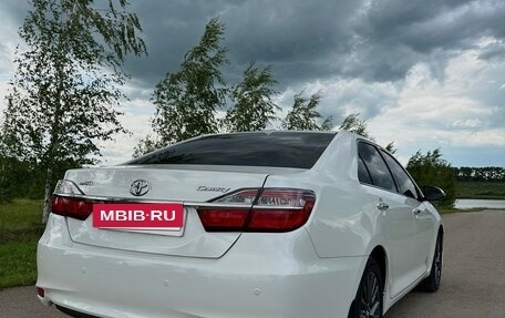Toyota Camry, 2016 год, 2 300 000 рублей, 5 фотография