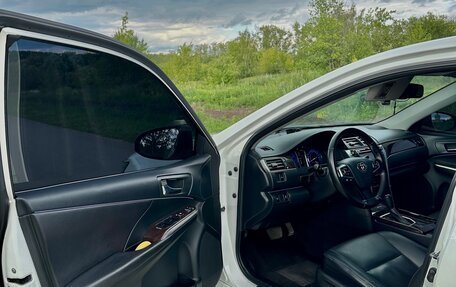 Toyota Camry, 2016 год, 2 300 000 рублей, 10 фотография