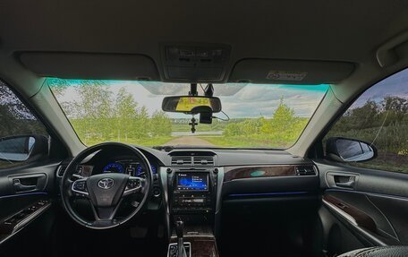 Toyota Camry, 2016 год, 2 300 000 рублей, 9 фотография