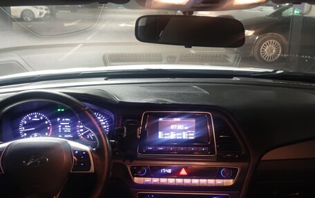 Hyundai Sonata VII, 2018 год, 930 000 рублей, 4 фотография