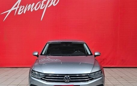 Volkswagen Passat B8 рестайлинг, 2021 год, 2 540 000 рублей, 8 фотография