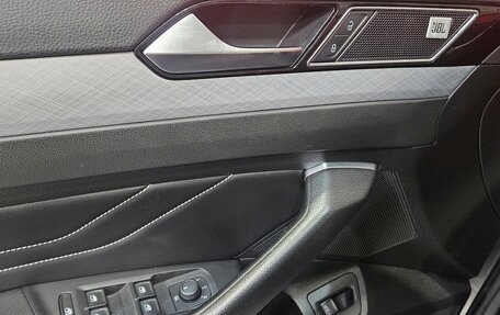 Volkswagen Passat B8 рестайлинг, 2021 год, 2 540 000 рублей, 15 фотография