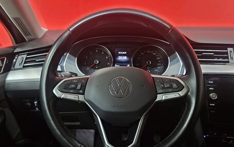 Volkswagen Passat B8 рестайлинг, 2021 год, 2 540 000 рублей, 12 фотография