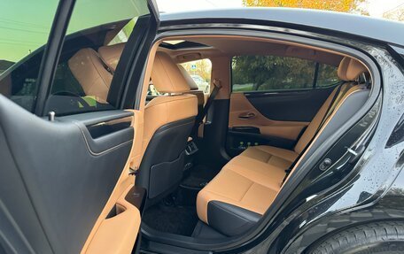 Lexus ES VII, 2022 год, 5 300 000 рублей, 25 фотография