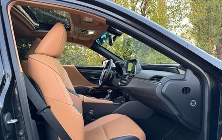 Lexus ES VII, 2022 год, 5 300 000 рублей, 32 фотография