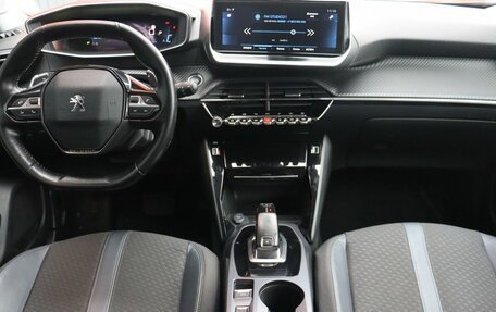 Peugeot 2008 II, 2020 год, 2 099 000 рублей, 6 фотография