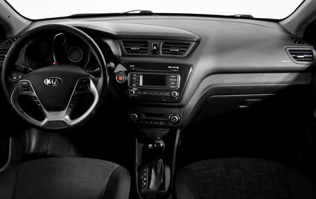 KIA Rio III рестайлинг, 2016 год, 847 900 рублей, 13 фотография