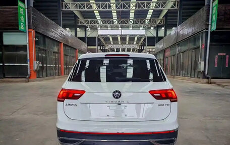 Volkswagen Tiguan II, 2024 год, 2 689 000 рублей, 4 фотография