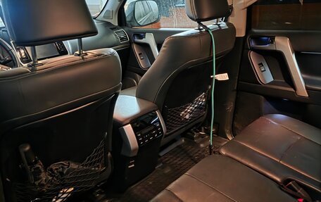 Toyota Land Cruiser Prado 150 рестайлинг 2, 2020 год, 6 600 000 рублей, 6 фотография