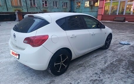 Opel Astra J, 2012 год, 525 000 рублей, 3 фотография