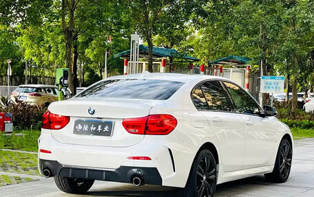 BMW 1 серия, 2022 год, 1 835 000 рублей, 10 фотография