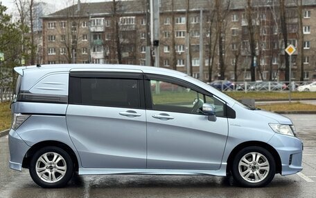 Honda Freed I, 2011 год, 890 000 рублей, 13 фотография
