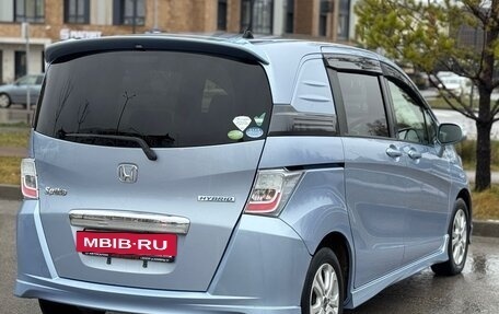 Honda Freed I, 2011 год, 890 000 рублей, 4 фотография