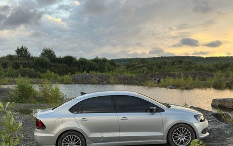 Volkswagen Polo VI (EU Market), 2013 год, 700 000 рублей, 3 фотография