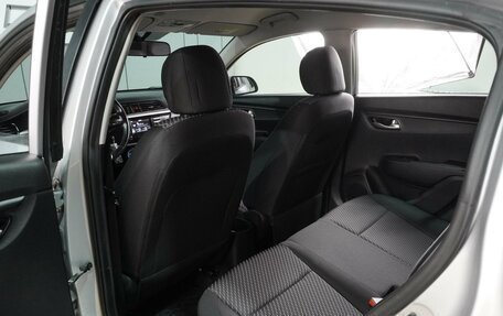 KIA Rio IV, 2018 год, 1 499 000 рублей, 11 фотография