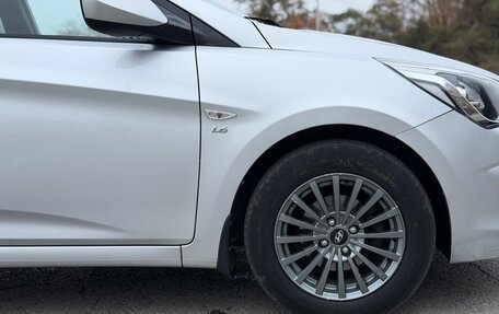 Hyundai Solaris II рестайлинг, 2015 год, 980 000 рублей, 2 фотография