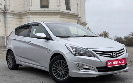 Hyundai Solaris II рестайлинг, 2015 год, 980 000 рублей, 4 фотография