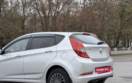 Hyundai Solaris II рестайлинг, 2015 год, 980 000 рублей, 5 фотография