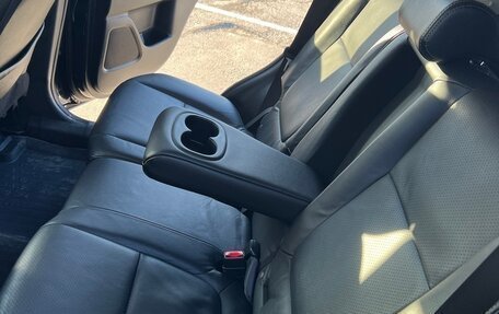 Mitsubishi Outlander III рестайлинг 3, 2018 год, 1 900 000 рублей, 6 фотография